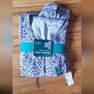 Croft and Barrow 2-Piece Purple Pajama Set Medium